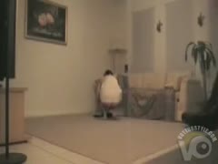 The food delivery guy is teased by a half-naked amateur wife.